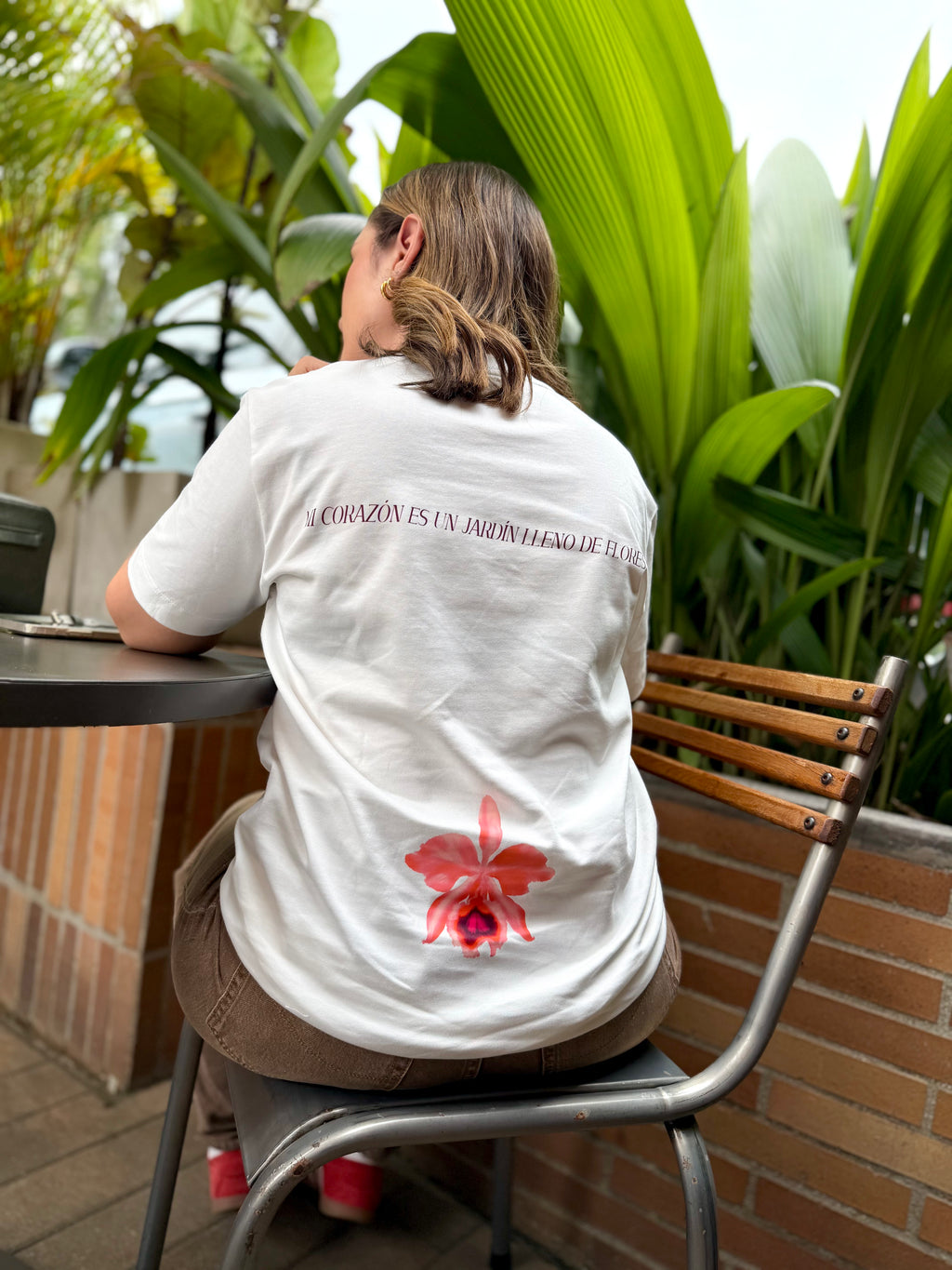Camiseta mi corazón florece
