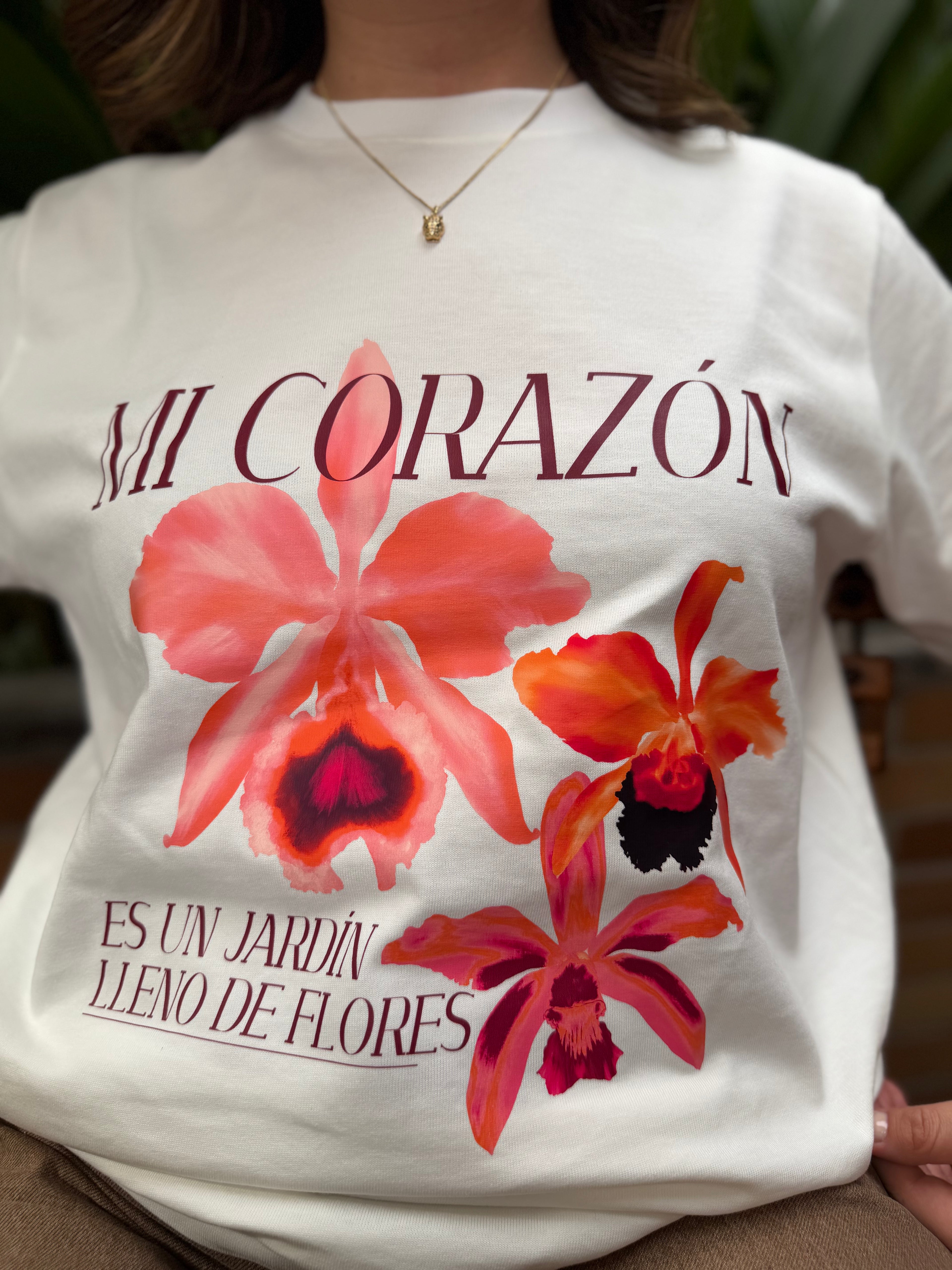 Camiseta mi corazón florece